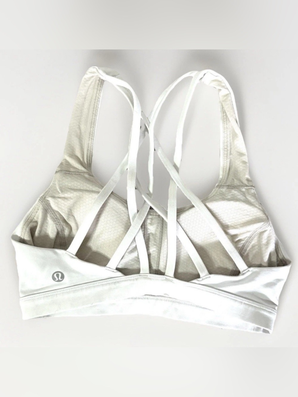 Lululemon Free To Be Serene Bra White Size 4 Strappy Back Yoga Sports Bra - Picture 2 of 3